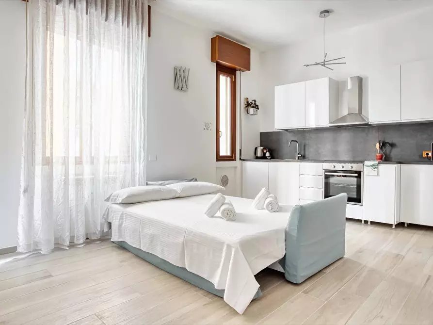 Immagine 16 di Casa trifamiliare in affitto  in ALZAIA NAVIGLIO PAVESE, 10. a Milano