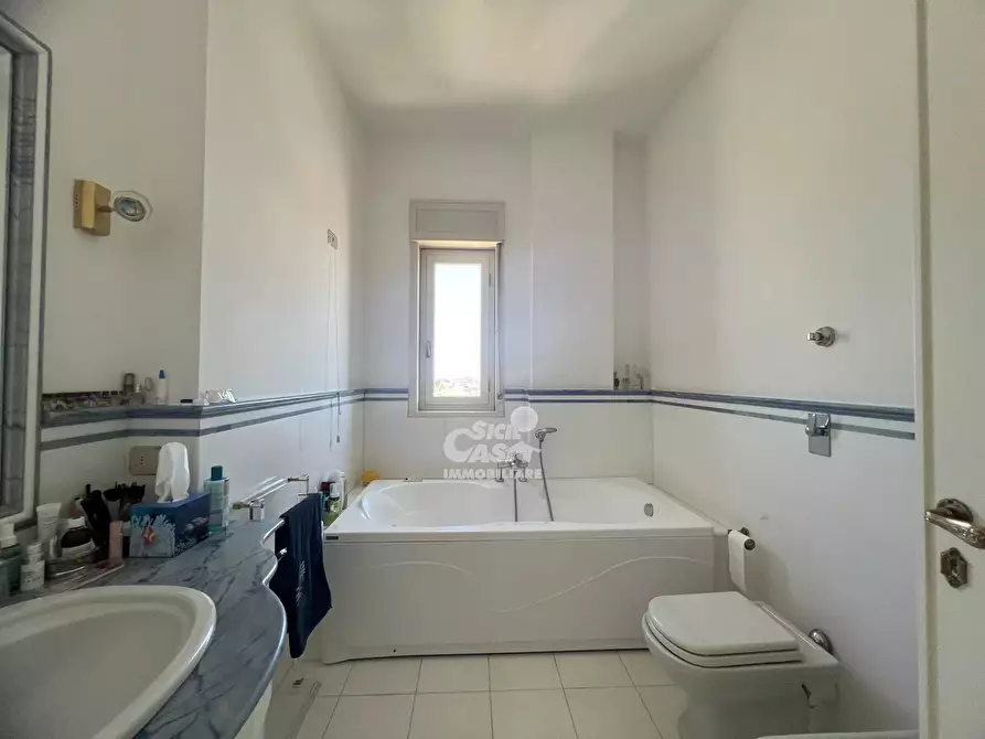 Immagine 27 di Casa trifamiliare in vendita  a Marsala