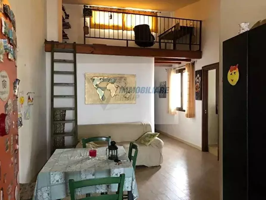 Immagine 24 di Casa trifamiliare in vendita  in Via dell'Indipendenza a Siracusa