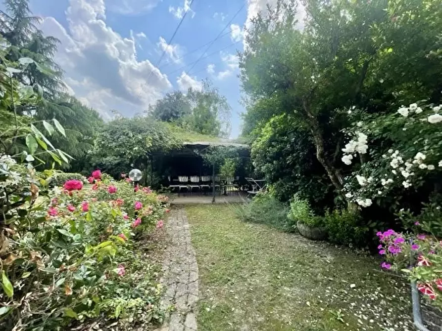 Immagine 5 di Terreno edificabile in vendita  a Refrontolo