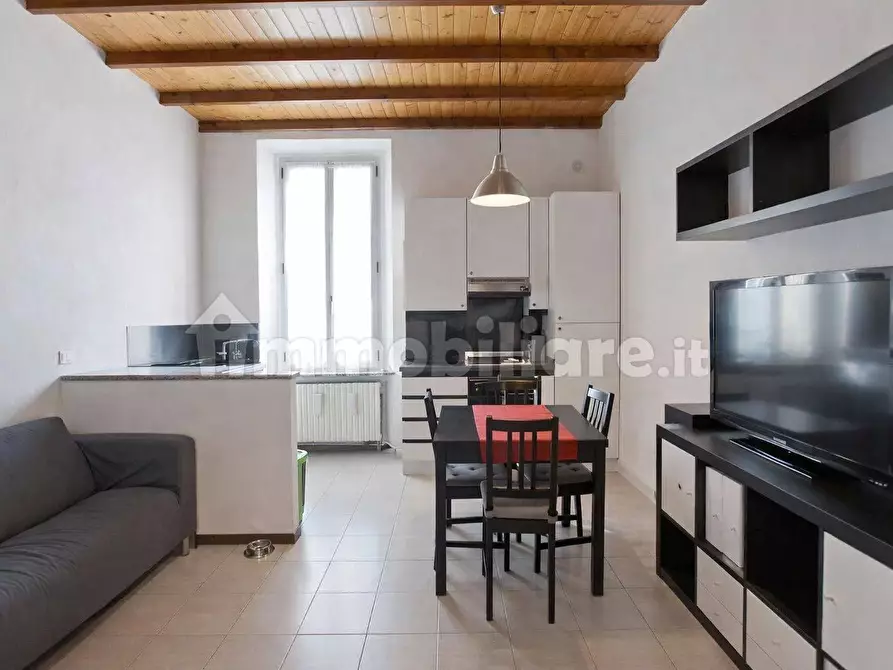 Immagine 1 di Casa trifamiliare in affitto  in Viale Stelvio, 51 a Milano