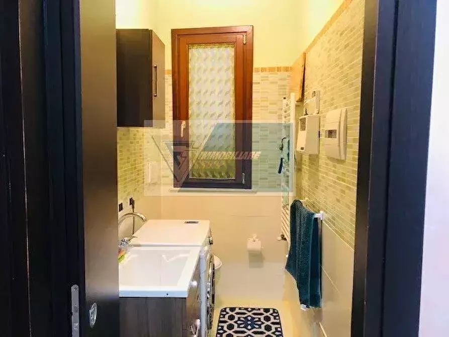 Immagine 15 di Casa trifamiliare in vendita  a Buccheri