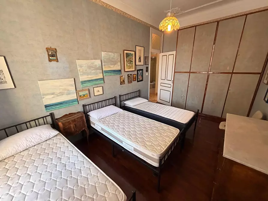 Immagine 19 di Casa trifamiliare in vendita  in Via Cavour, 29 a Ventimiglia