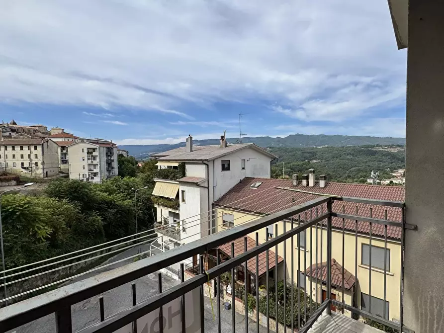 Immagine 9 di Casa trifamiliare in vendita  in Via Vincenzo Gallo, 68 a Rogliano