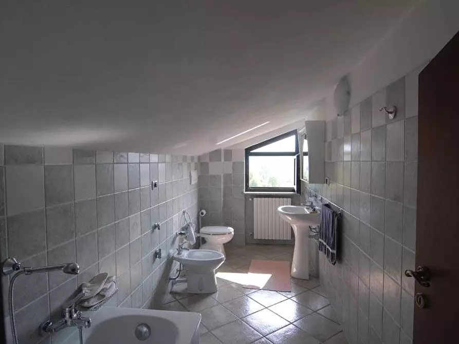 Immagine 17 di Terreno edificabile in vendita  a Barolo