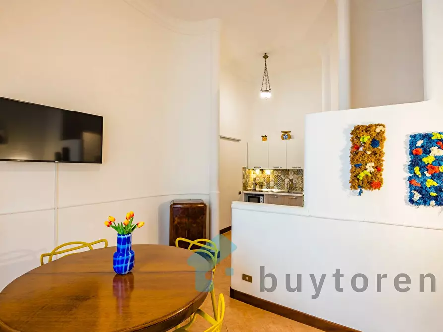 Immagine 5 di Casa trifamiliare in vendita  in Piazzetta Rosario di Palazzo, 10. a Napoli