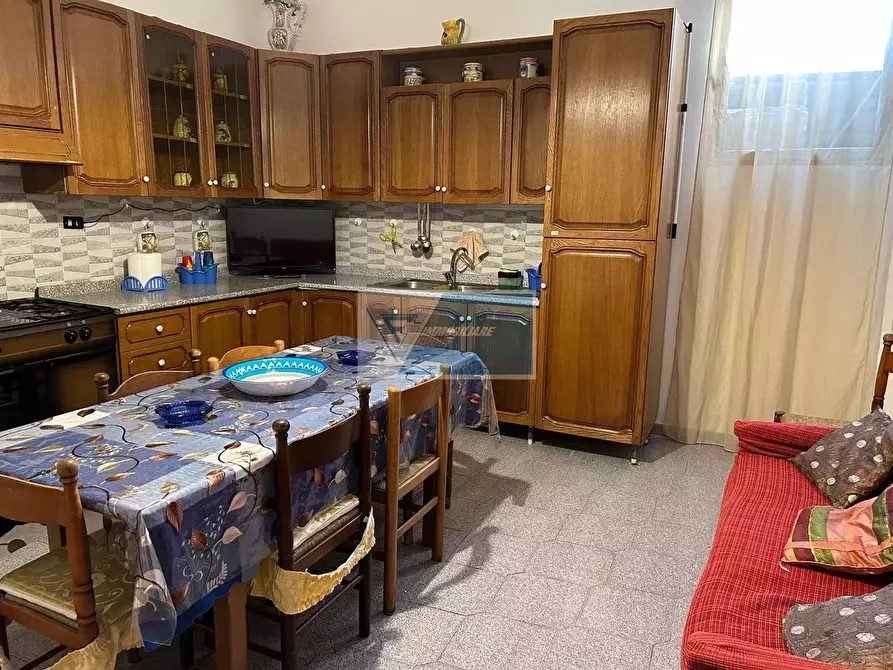 Immagine 1 di Casa trifamiliare in vendita  a Siracusa