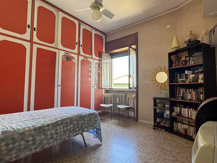 Immagine 15 di Casa trifamiliare in vendita  in Viale della Repubblica, 373 a Cosenza