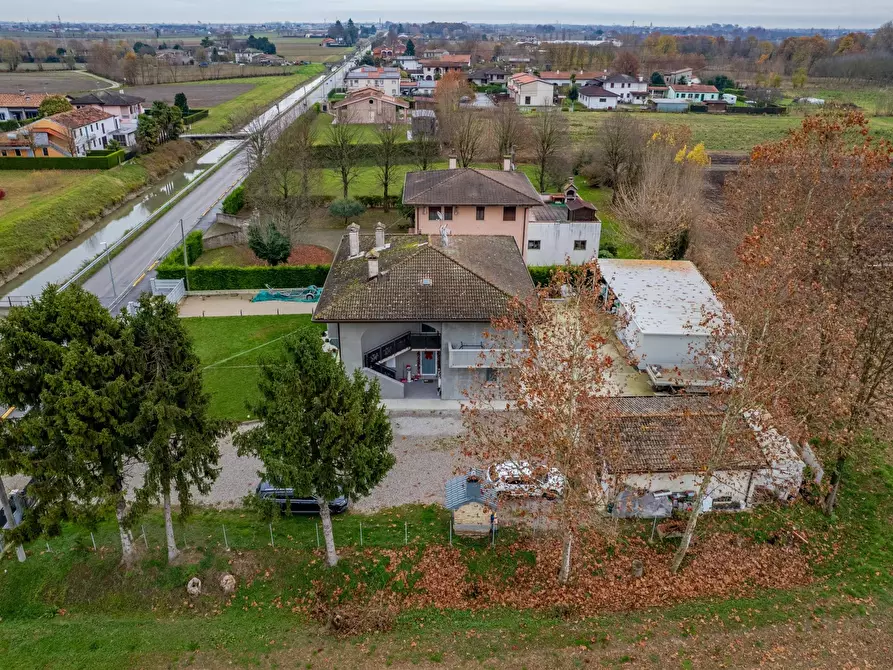 Immagine 8 di Casa trifamiliare in vendita  a Albignasego