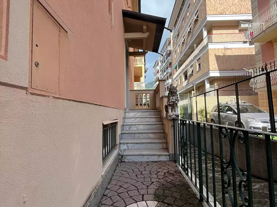 Immagine 3 di Casa trifamiliare in vendita  in Corso Buenos Aires a Chiavari