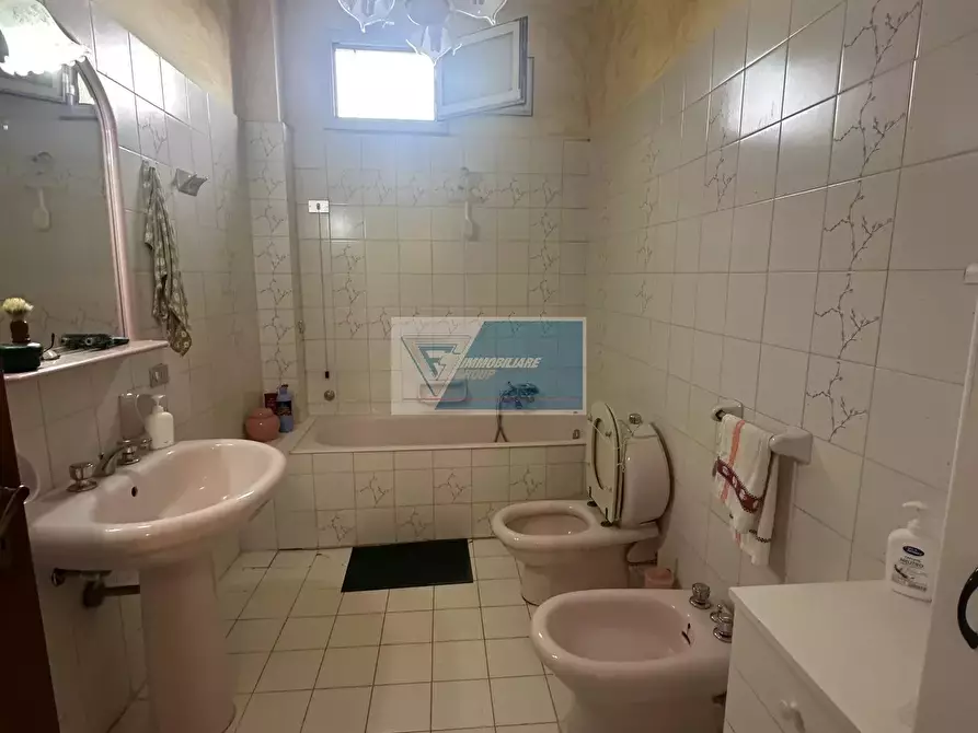 Immagine 20 di Casa trifamiliare in vendita  a Noto