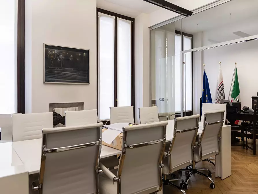 Immagine 10 di Castello in affitto  in Via Spadari a Milano