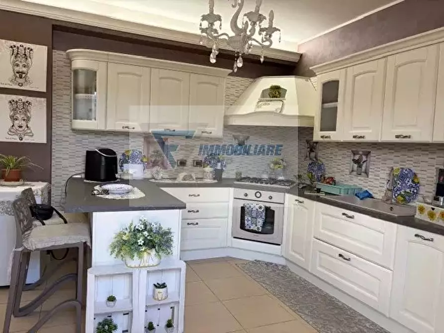 Immagine 16 di Casa trifamiliare in vendita  in Via Brancati a Buccheri