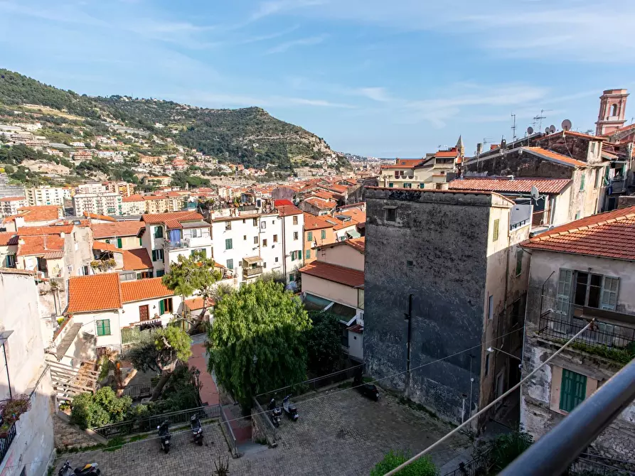 Immagine 13 di Casa trifamiliare in vendita  in Salita Alle Mura 18 a Ventimiglia