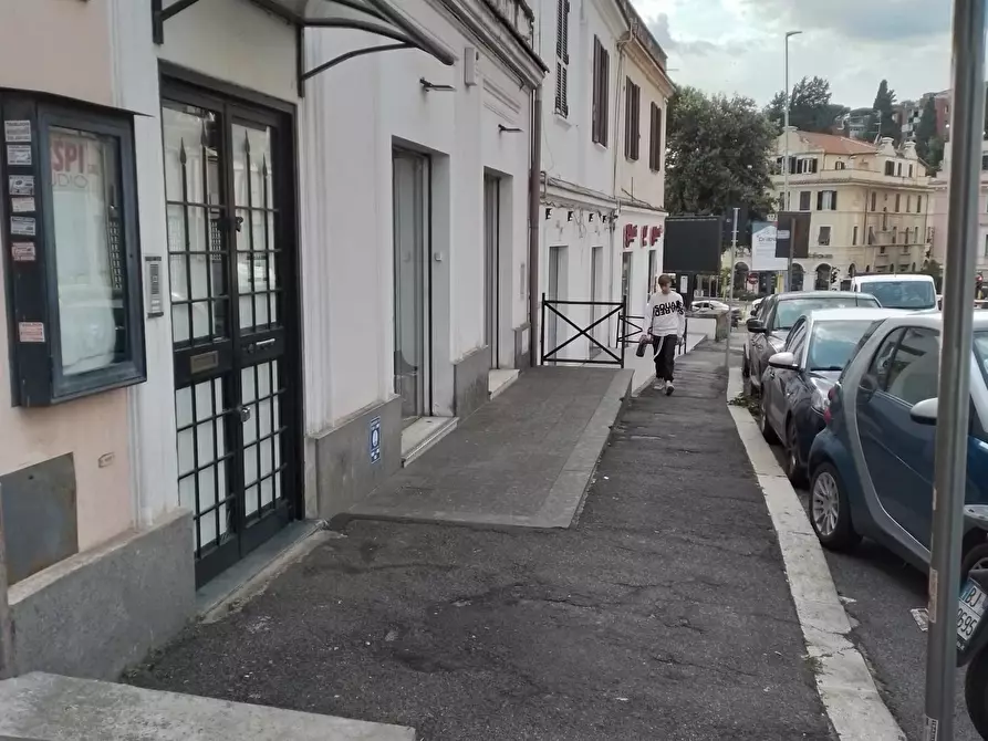 Immagine 15 di Attico in affitto  in Via Flaminia, 616 a Roma