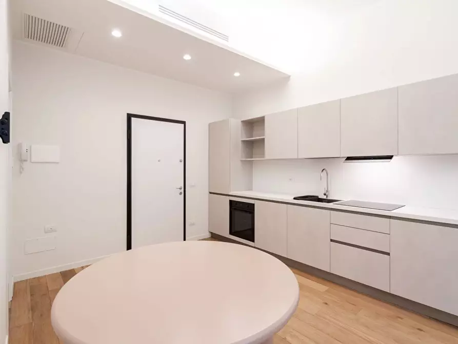 Immagine 8 di Casa trifamiliare in affitto  in Viale Coni Zugna, 6 a Milano