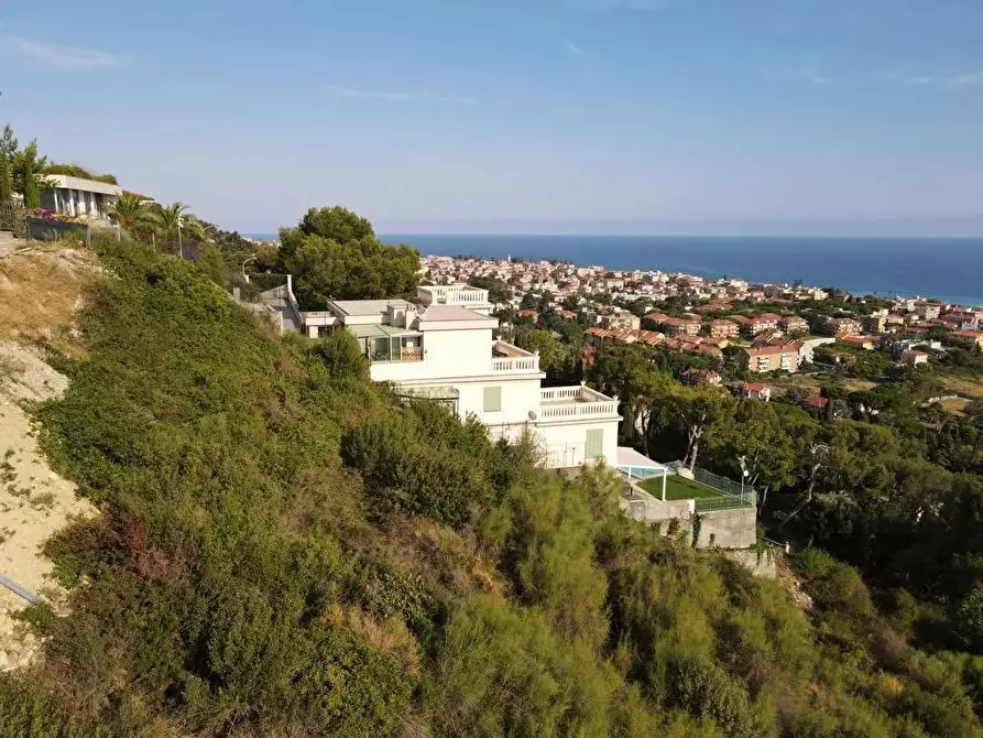 Immagine 1 di Terreno edificabile in vendita  a Bordighera