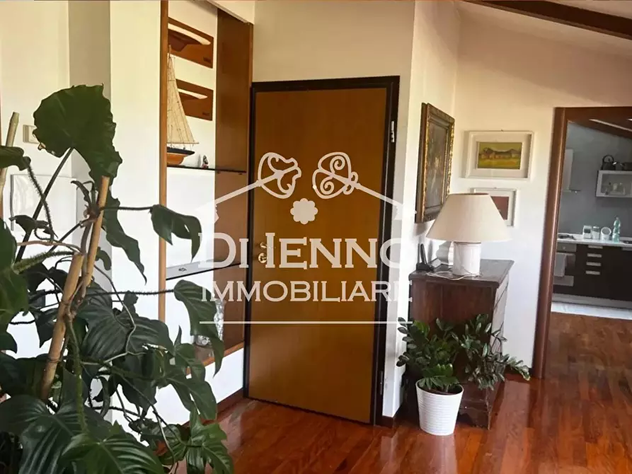 Immagine 29 di Casa trifamiliare in affitto  a Roma