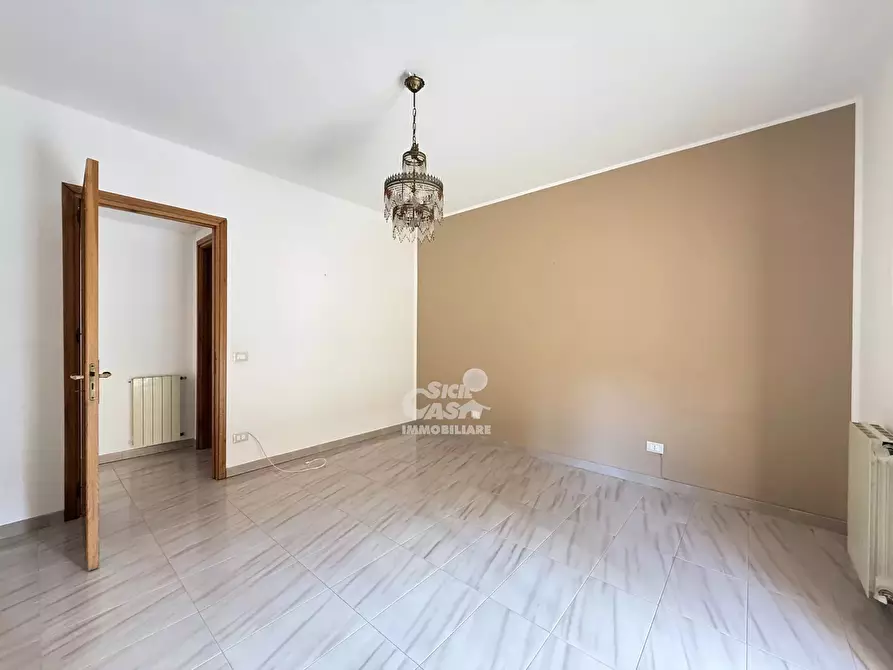 Immagine 3 di Casa trifamiliare in vendita  in Via Sanità a Marsala