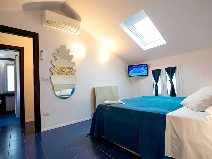 Immagine 7 di Casa trifamiliare in vendita  a Cattolica