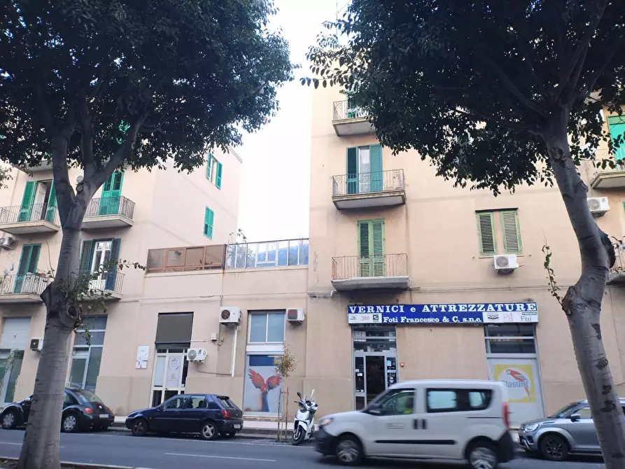 Immagine 3 di Casa trifamiliare in vendita  in Via Giuseppe Natoli, 117 a Messina