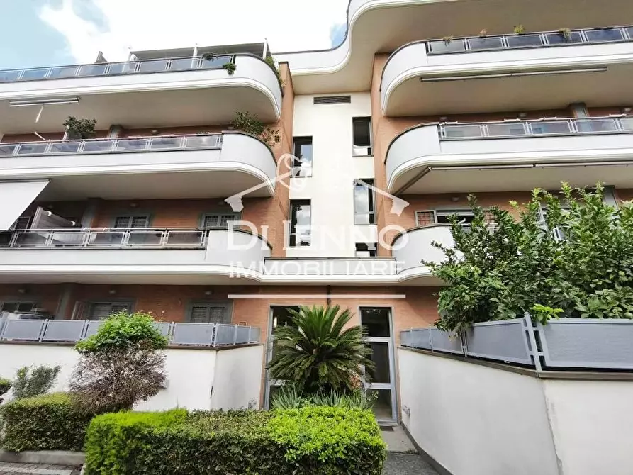 Immagine 16 di Casa trifamiliare in vendita  in Largo Ines Bedeschi a Roma