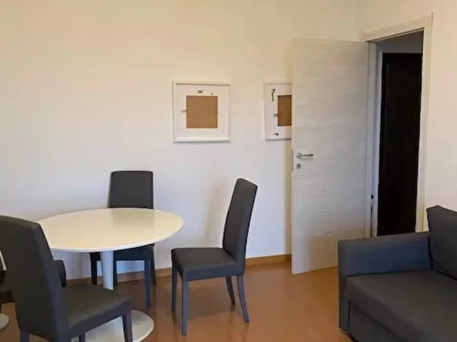 Immagine 6 di Casa trifamiliare in affitto  a Milano