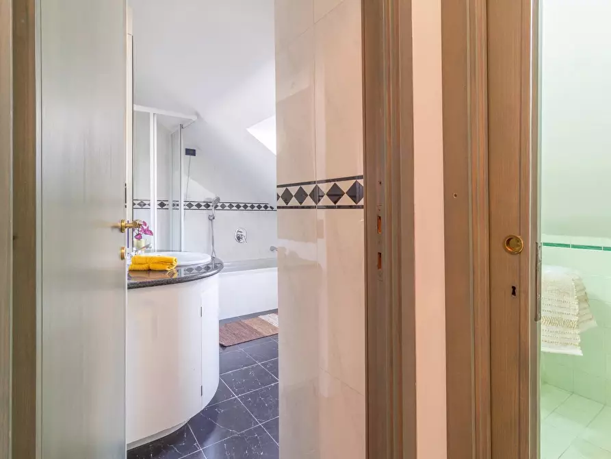 Immagine 22 di Casa trifamiliare in affitto  in Via della Moscova, 10 a Milano