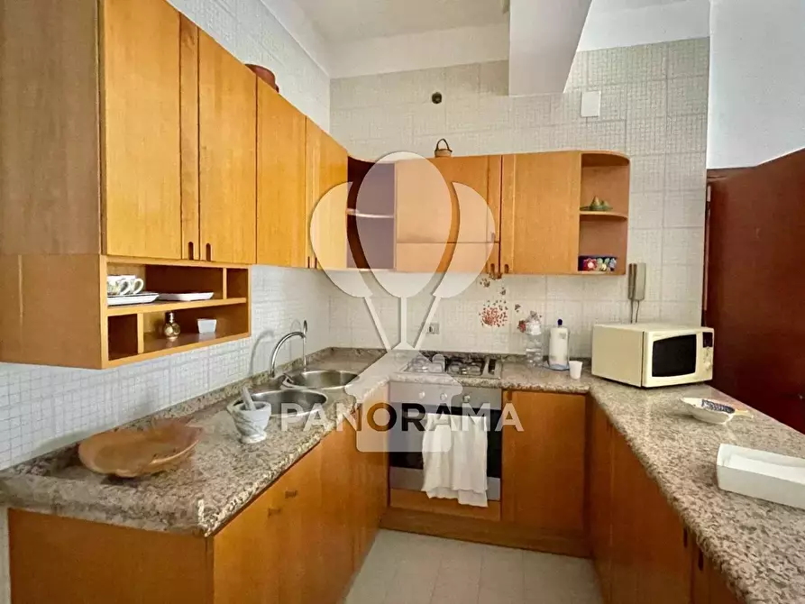 Immagine 5 di Casa trifamiliare in vendita  in Via Torquato Tasso a Alcamo