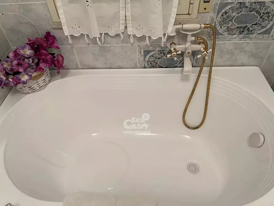 Immagine 14 di Casa trifamiliare in vendita  a Marsala