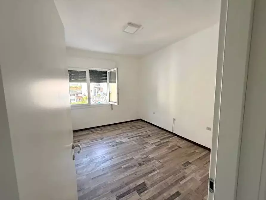 Immagine 6 di Casa trifamiliare in vendita  a Conegliano