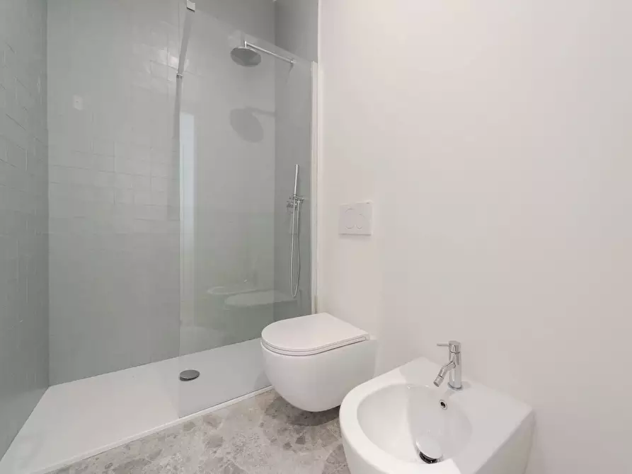 Immagine 14 di Casa trifamiliare in affitto  in Viale Coni Zugna, 6 a Milano