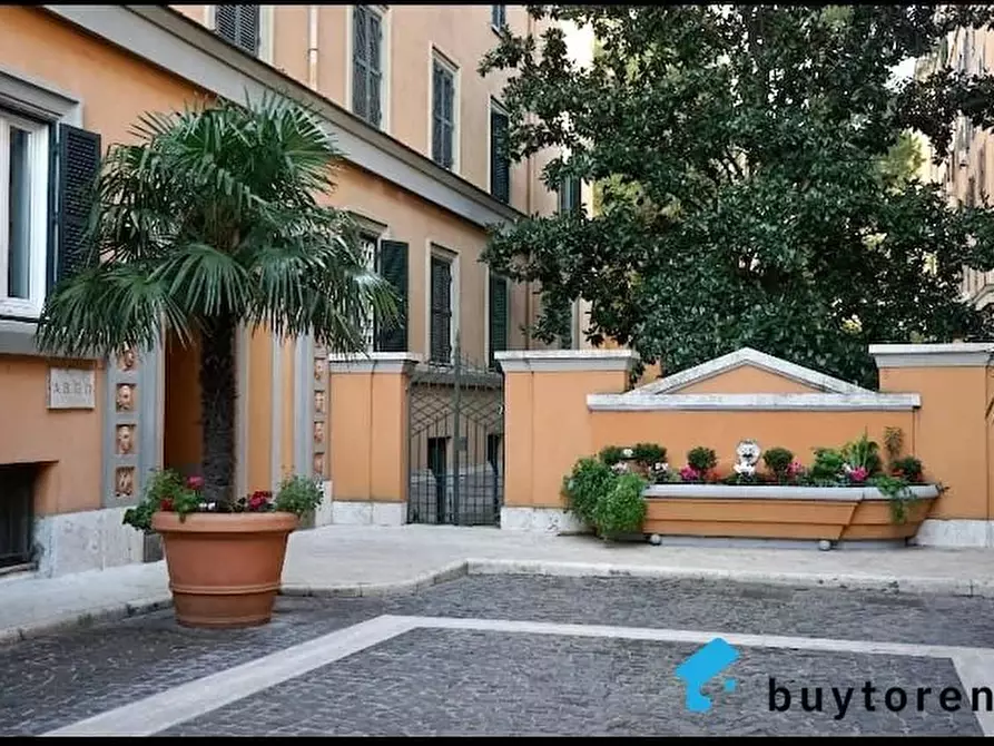 Immagine 28 di Casa trifamiliare in vendita  in Piazza Antonio Mancini, 4 a Roma