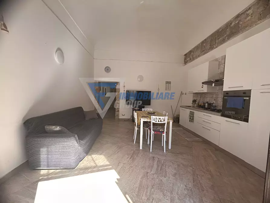 Immagine 8 di Casa trifamiliare in vendita  in Via Pindaro a Siracusa