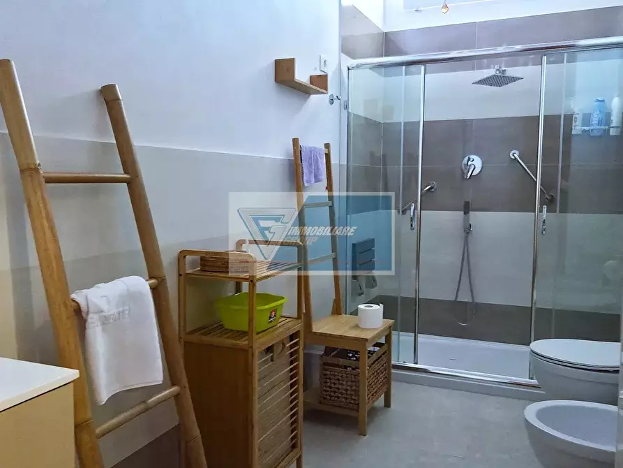 Immagine 10 di Casa trifamiliare in vendita  in Piazza Sgroi a Noto
