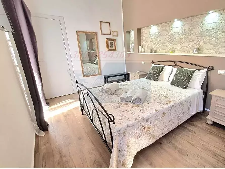 Immagine 2 di Casa trifamiliare in affitto  in Via Bainsizza a Siracusa