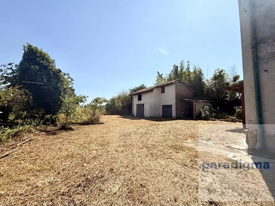 Immagine 4 di Casa trifamiliare in vendita  in Via Bassa, 11 a Sale