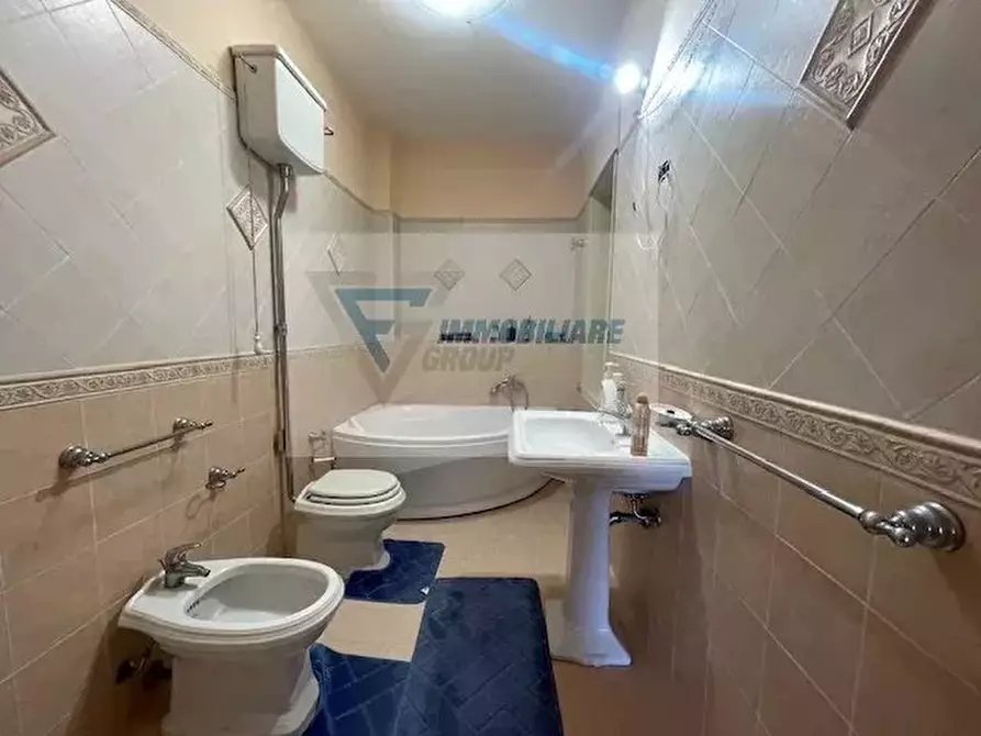 Immagine 15 di Casa trifamiliare in vendita  in Viale Dei Comuni a Siracusa