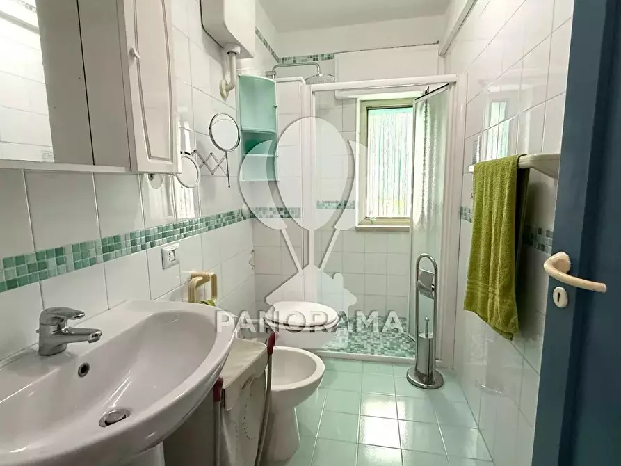 Immagine 15 di Casa trifamiliare in vendita  in Viale di Calatubo a Alcamo