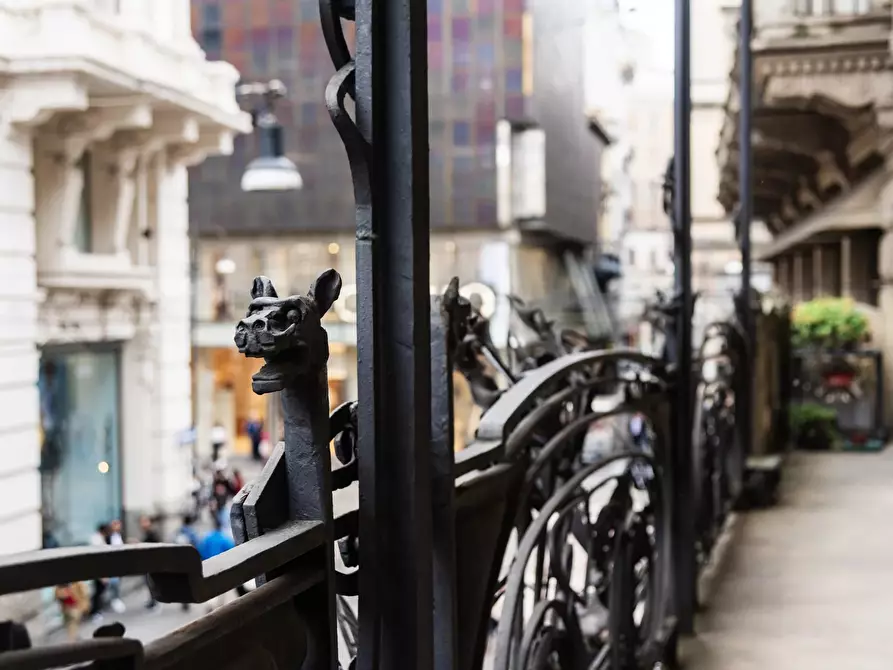 Immagine 19 di Castello in affitto  in Via Spadari a Milano