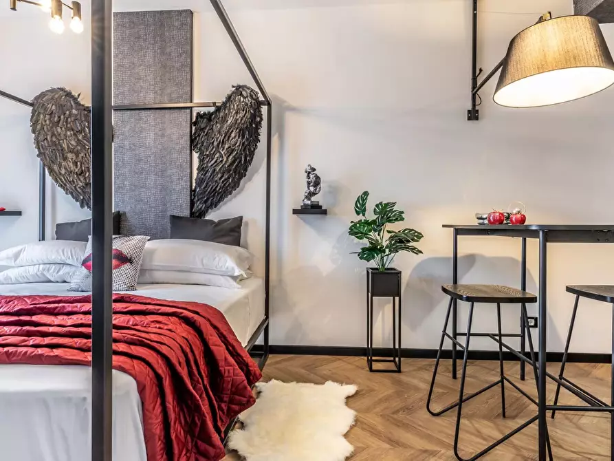 Immagine 1 di Casa trifamiliare in vendita  in Via Mario Angeloni, 107 a Perugia