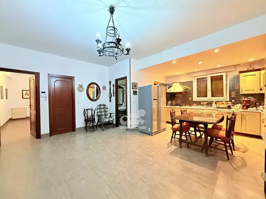 Immagine 2 di Casa trifamiliare in vendita  a Marsala