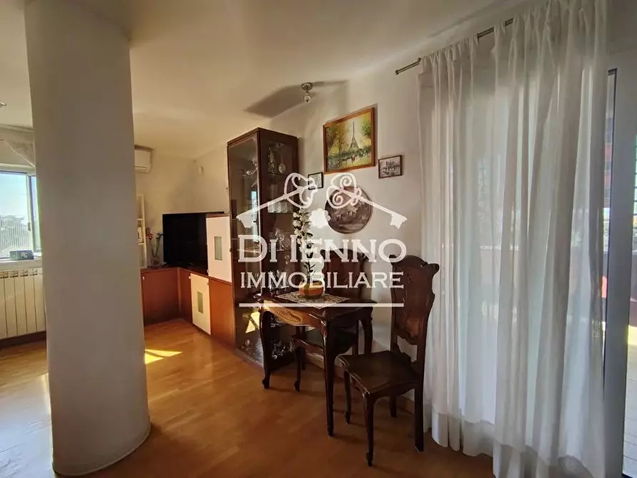 Immagine 8 di Casa trifamiliare in vendita  in Via Mongardino a Roma