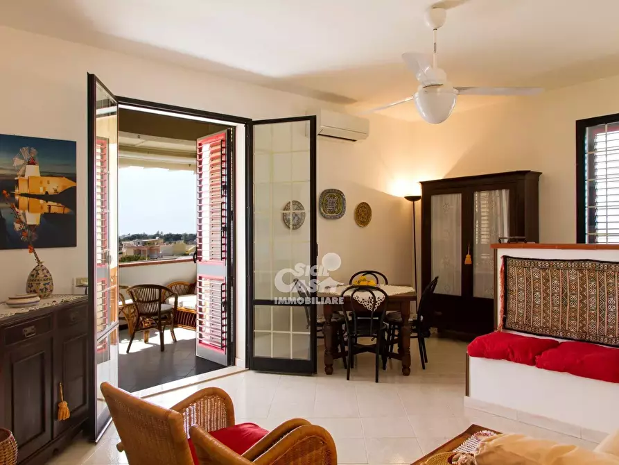 Immagine 9 di Casa trifamiliare in vendita  a Marsala