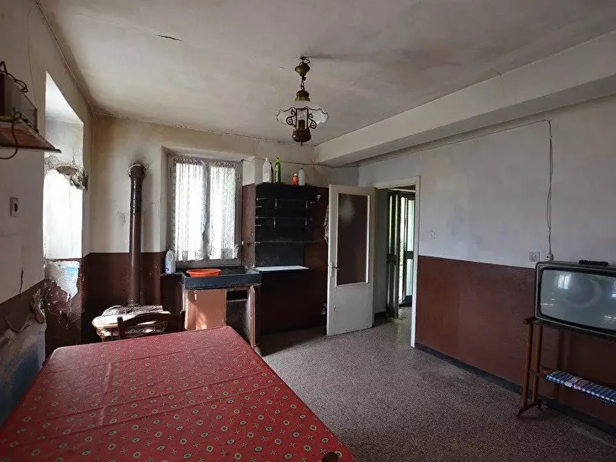 Immagine 9 di Terreno edificabile in vendita  a Avegno