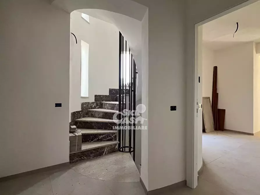 Immagine 19 di Casa trifamiliare in vendita  a Marsala