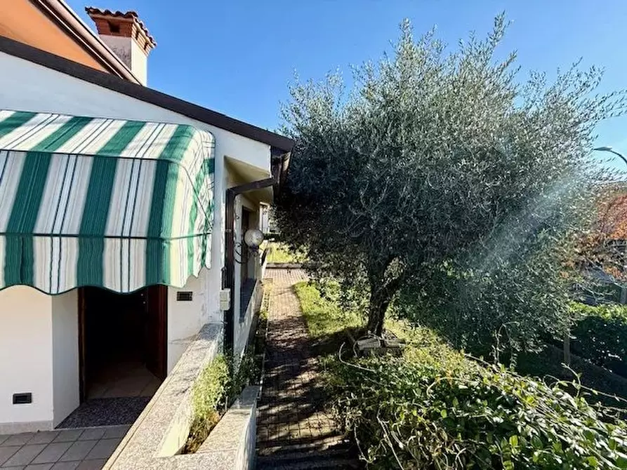 Immagine 2 di Terreno edificabile in vendita  a Refrontolo