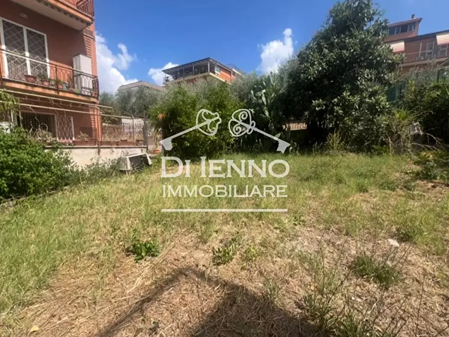 Immagine 14 di Casa trifamiliare in vendita  in Via Terranuova Bracciolini a Roma