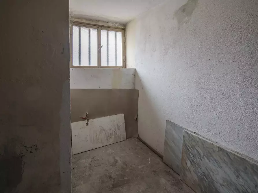 Immagine 32 di Casa trifamiliare in vendita  in Via Umbria, 1 a Macomer