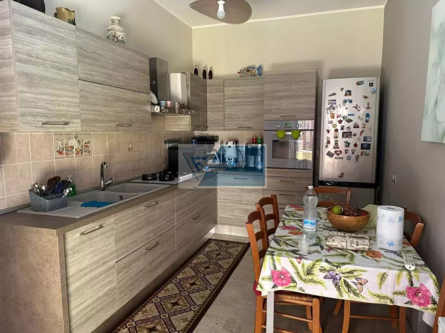 Immagine 7 di Casa trifamiliare in vendita  a Buccheri